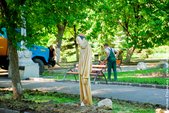 Скульптура в Струковском саду
